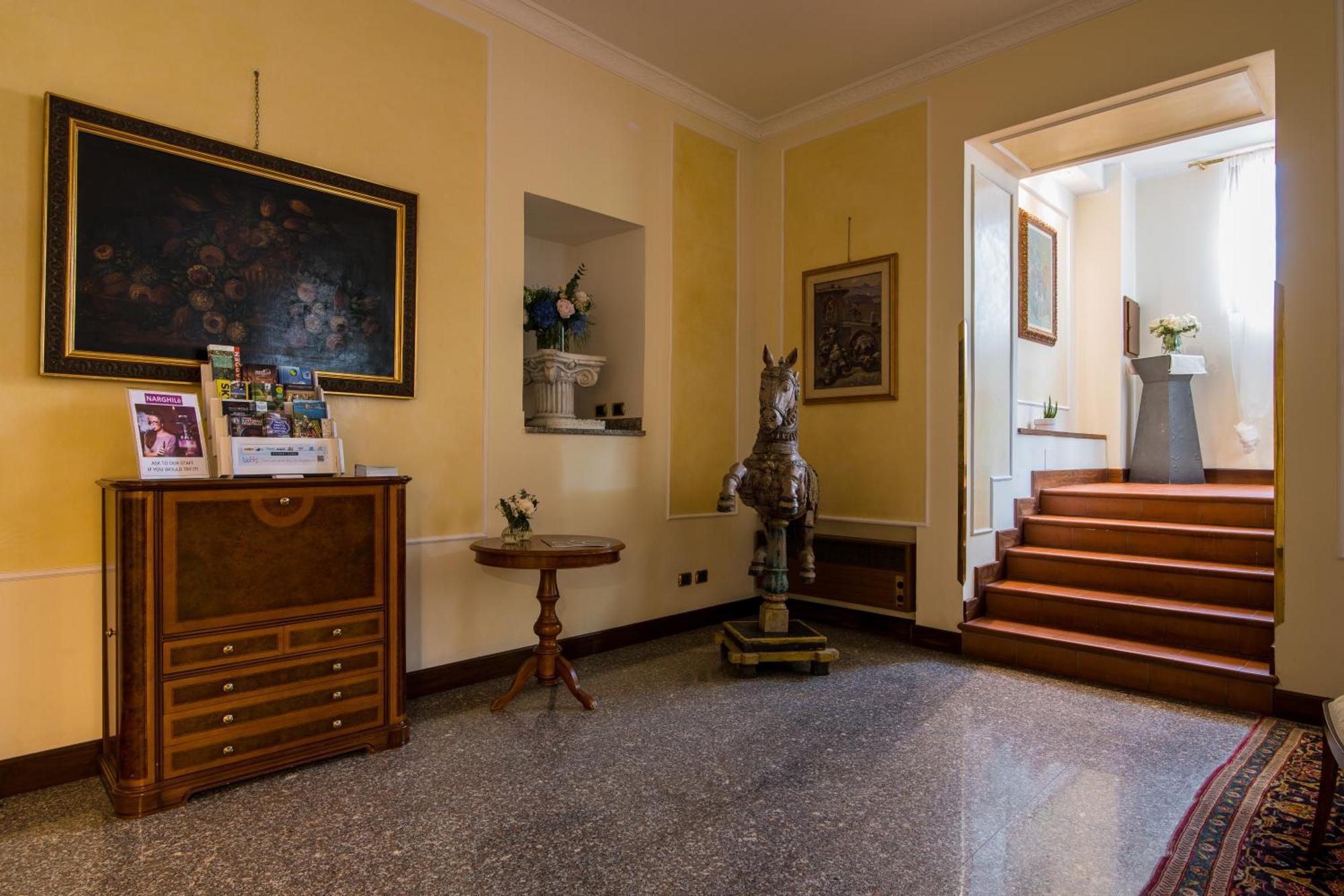 Hotel Porta Del Sole Soiano Del Lago Bagian luar foto