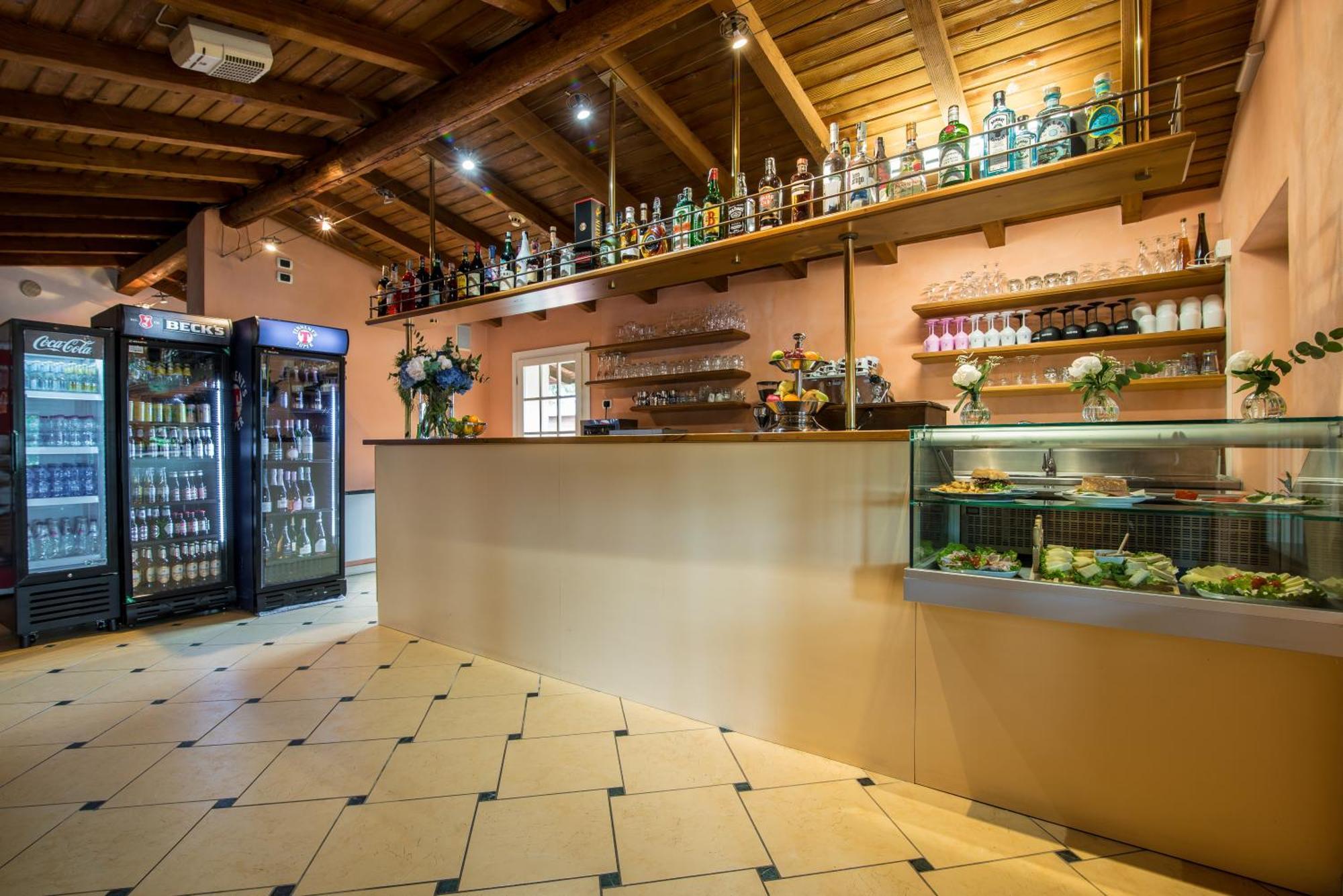 Hotel Porta Del Sole Soiano Del Lago Bagian luar foto