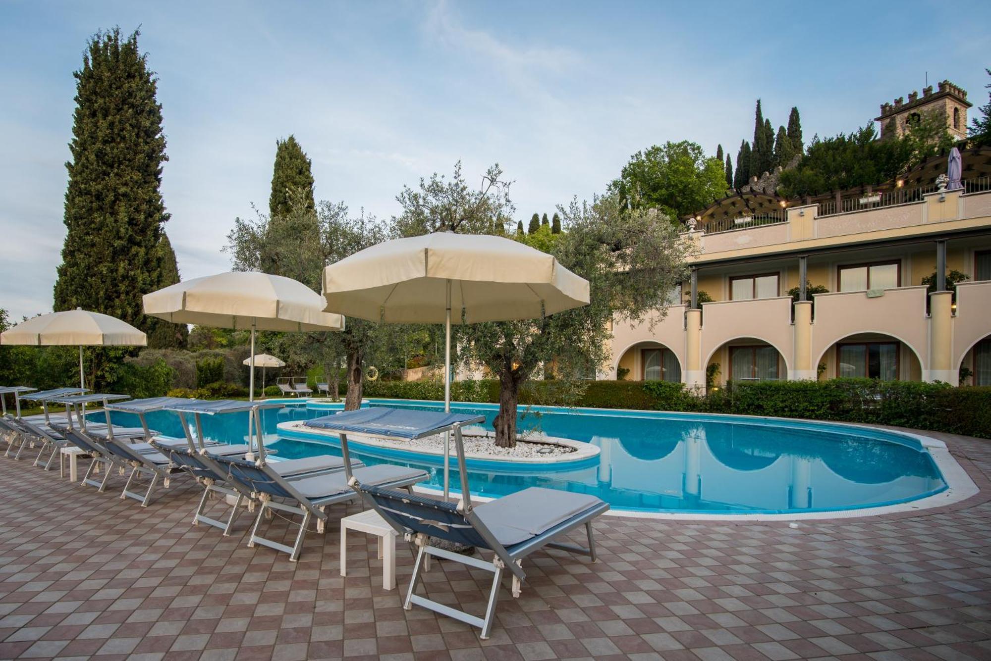 Hotel Porta Del Sole Soiano Del Lago Bagian luar foto