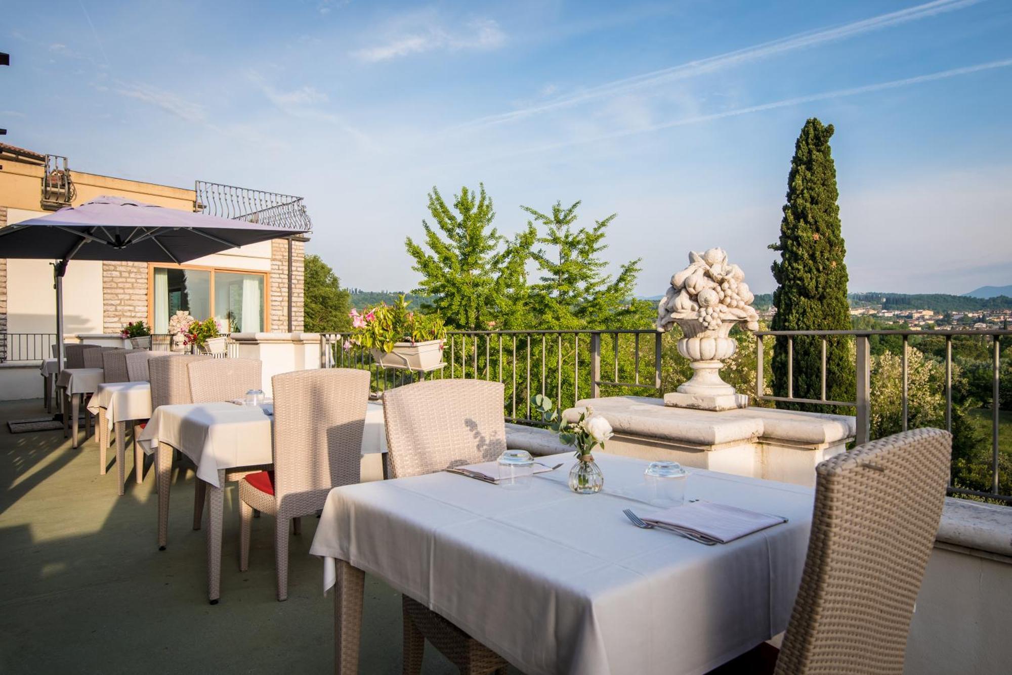 Hotel Porta Del Sole Soiano Del Lago Bagian luar foto